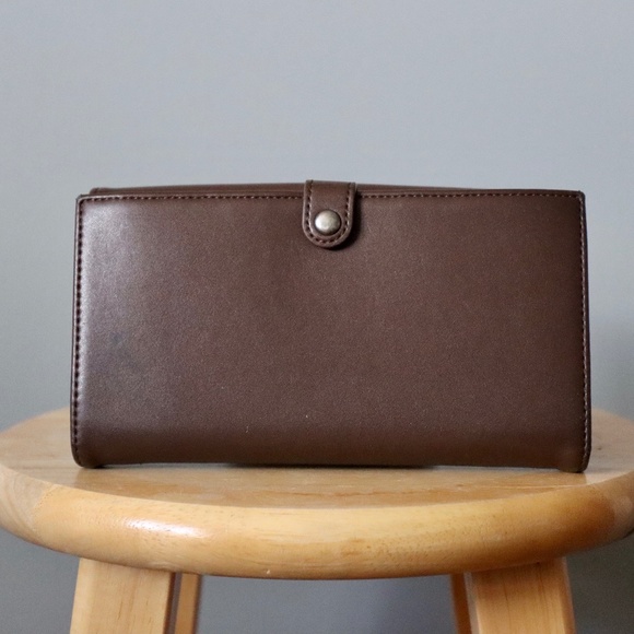 Matt & Nat Wallet - Picture 2 of 4